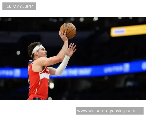 稍微发力便显威力三球仅上场19分钟贡献10分6助攻3抢断正负值高达22